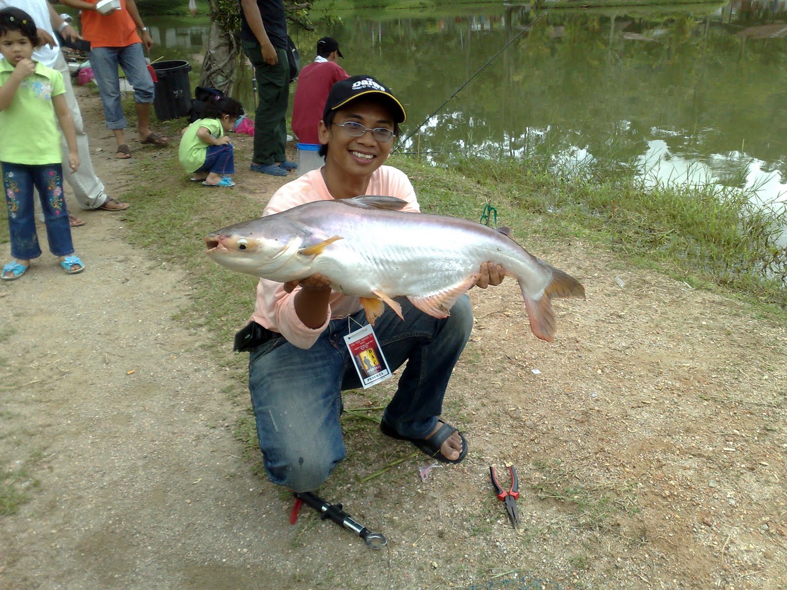 5 Tips Memilih Umpan Memancing Patin Di Kolam Pemancingan